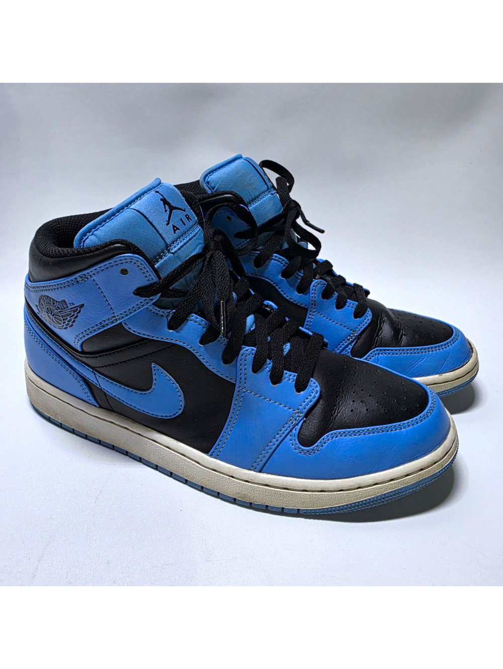 Jordan Air Jordan 1 Mid University Blue Black Mid Top Lace-Up Leather DQ8426-401
